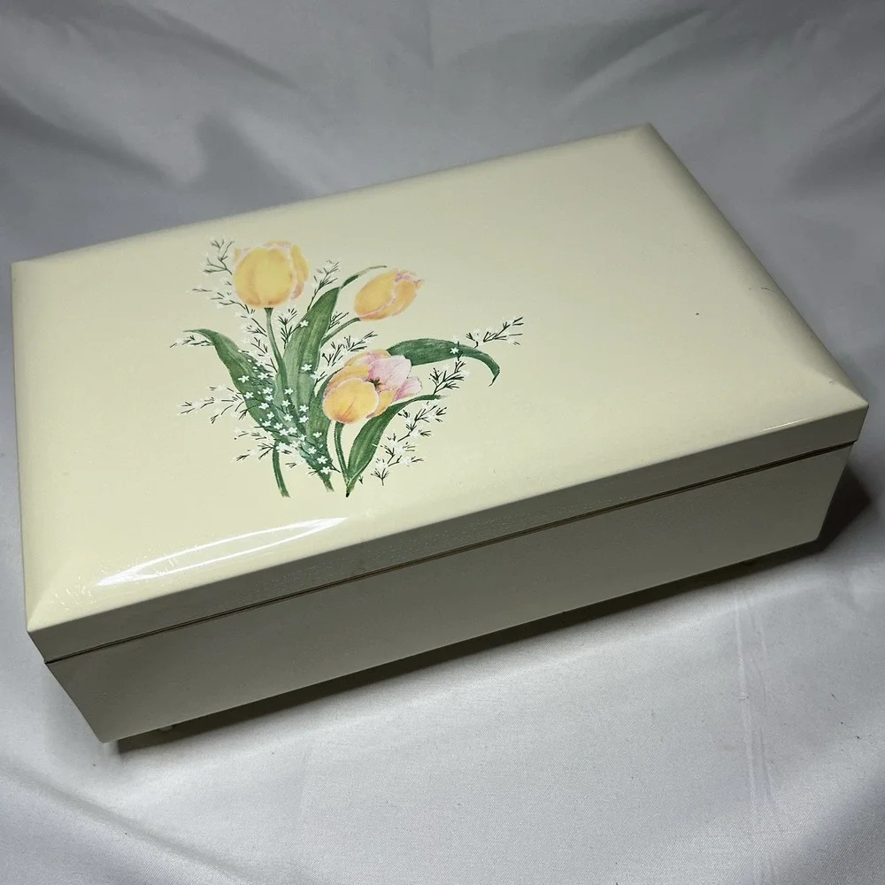 Vintage Yellow White Tulip Flower Japan Music Jewelry Box Edelweiss Bouquet‎